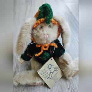 VTG 90s Boyds Bear Easter Bunny Rabbit Eloise R. Hare Crochet Carrot Hat Sweater
